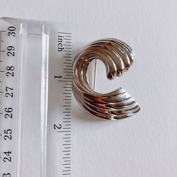 Vintage Signed Napier Brooch Silver Tone Mid Century Modernist Swirl Design Pin - Picture 11 of 11